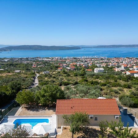 Private Villa Golden Hour With A View Of Split Area Kaštel Sućurac Exterior foto