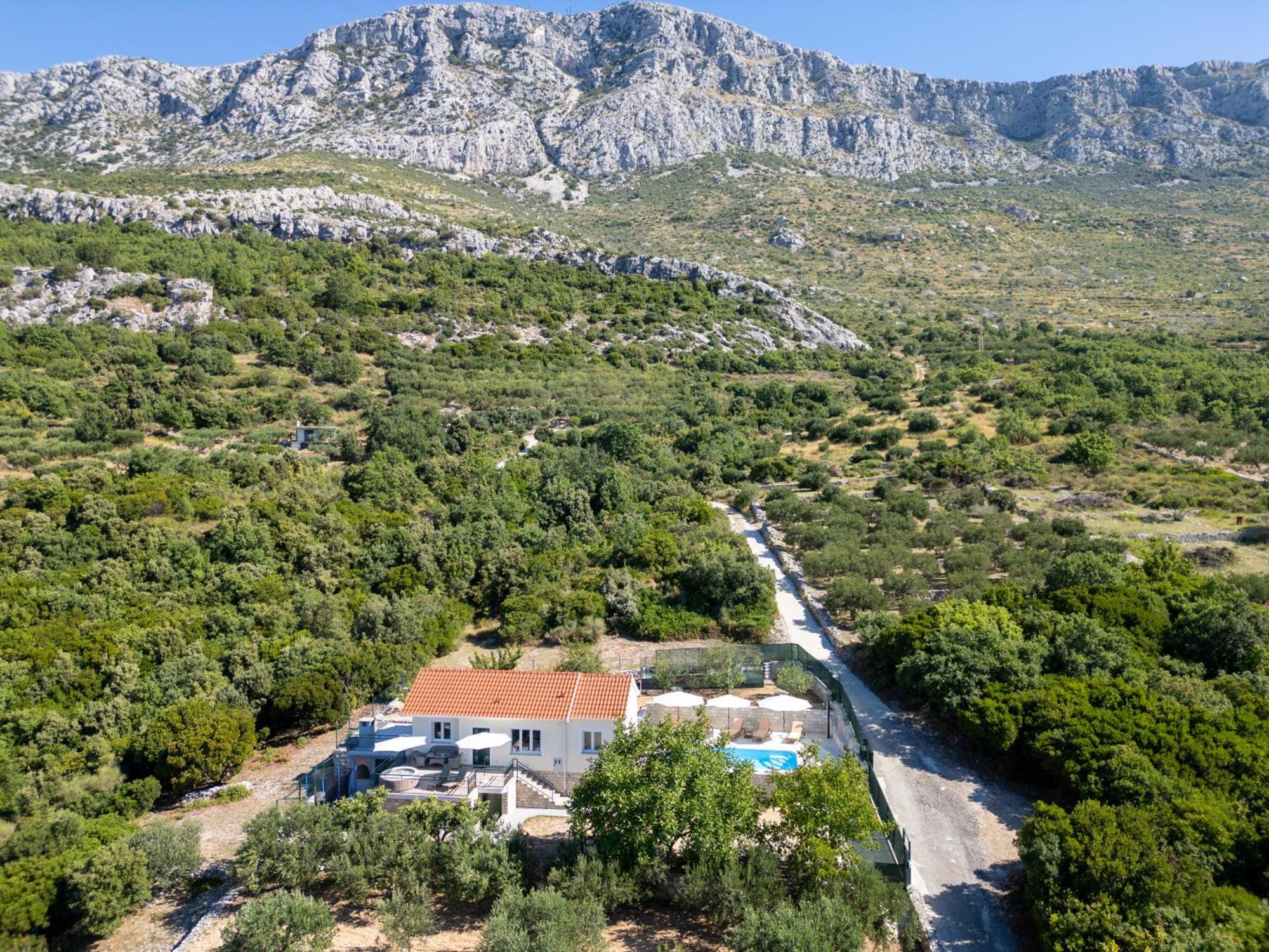 Private Villa Golden Hour With A View Of Split Area Kaštel Sućurac Exterior foto